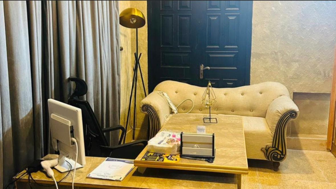 Move Chiro Lahore consultation area